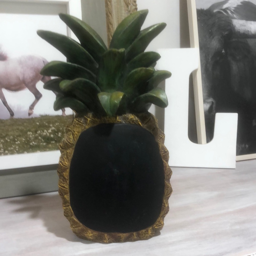 Pineapple Home Decor